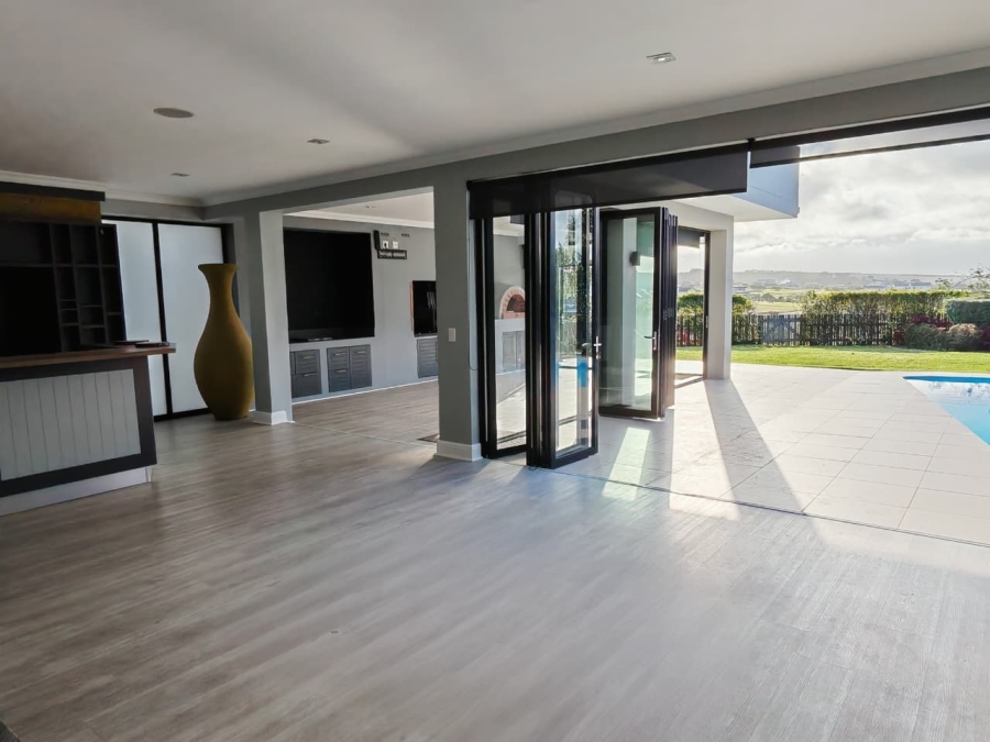 4 Bedroom Property for Sale in Oubaai Western Cape